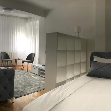 Appartement Stan Na Dan à Novi Pazar Extérieur photo
